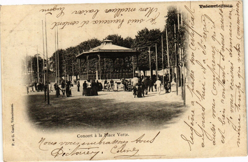 Carte postale ancienne Concert A La Place Verte