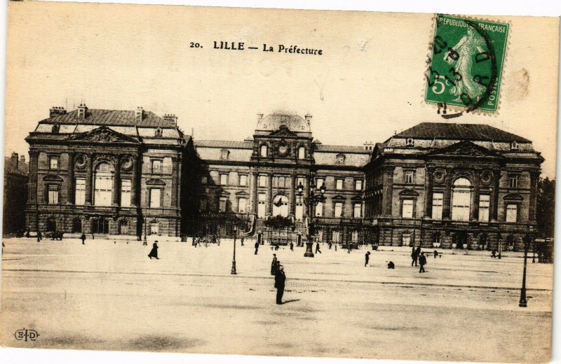 Carte postale ancienne Lille - La Prefecture à Lille