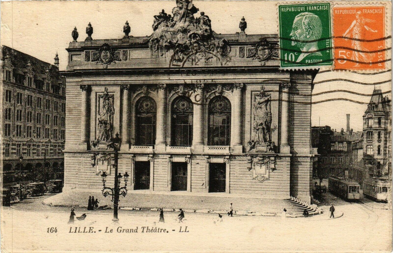 Carte postale ancienne Lille - Le Grand Theatre à Lille