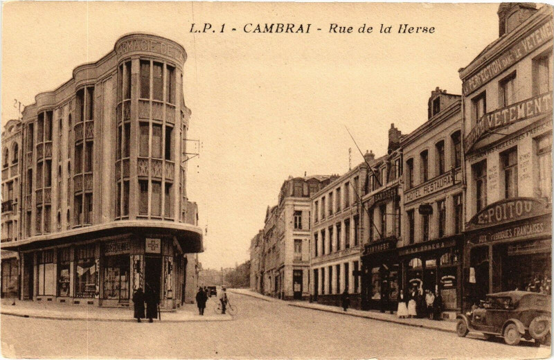 Carte postale ancienne Cambrai - Rue de la herse à Cambrai