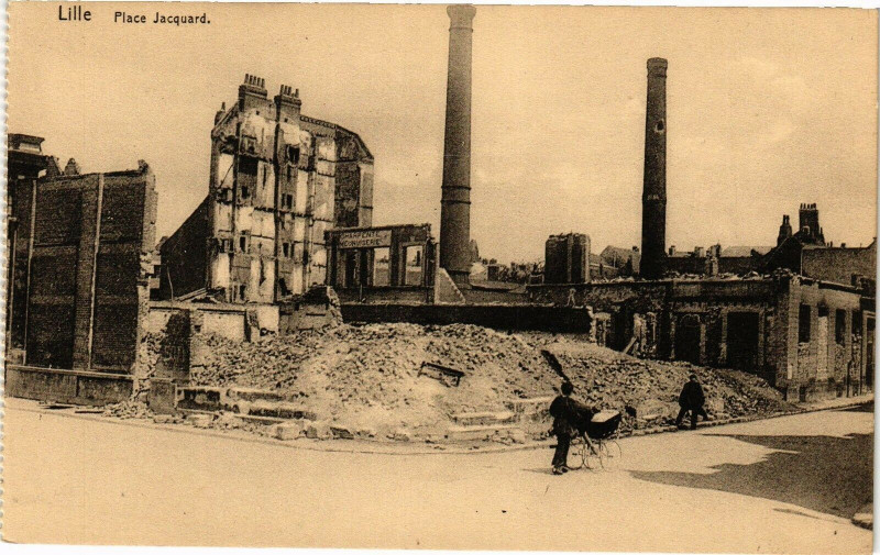 Carte postale ancienne Lille - Place Jacquard à Lille