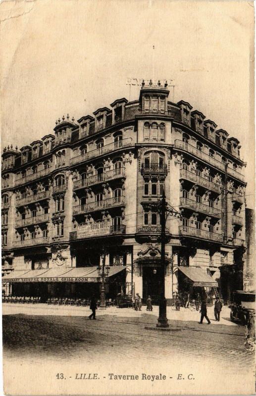 Carte postale ancienne Lille - Taverne ROYale à Lille