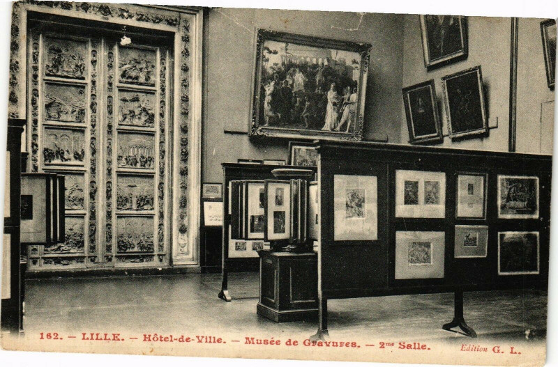 Carte postale ancienne Lille - Hotel-de-Ville - Musée de Grevures - 2me Salle à Lille