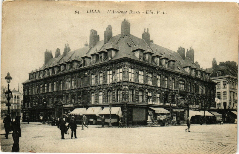 Carte postale ancienne Lille - L'Ancienne Bourse à Lille
