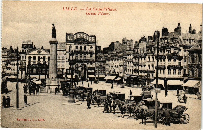 Carte postale ancienne Lille - La Grand'Place - Great Place à Lille