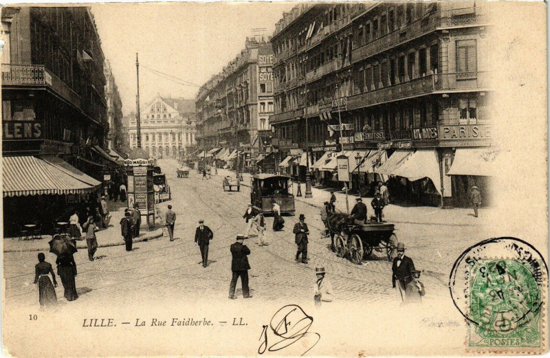 Carte postale ancienne Lille - La Rue Faidherbe à Lille