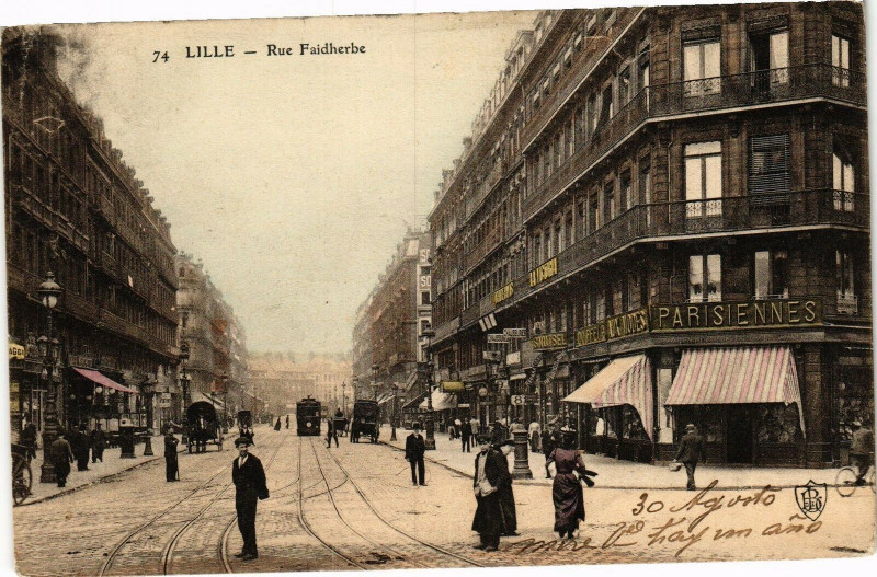 Carte postale ancienne Lille - Rue Faidherbe à Lille