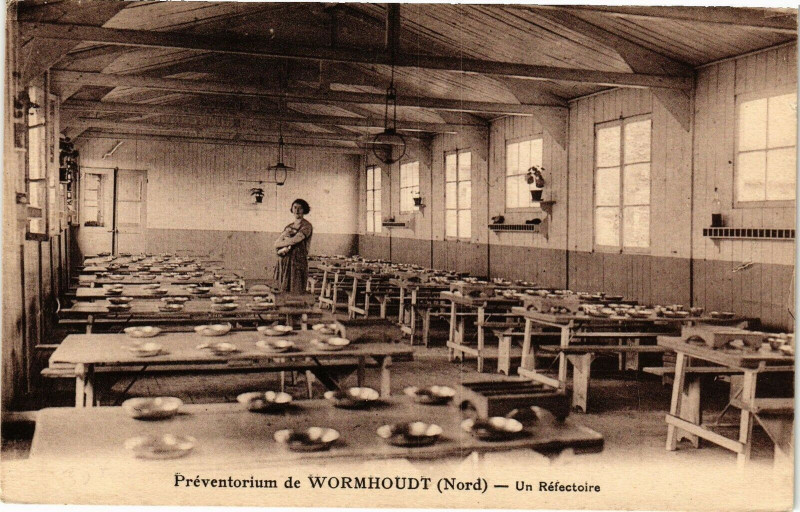Carte postale ancienne Preventorium de Wormhoudt - Un Refectoire