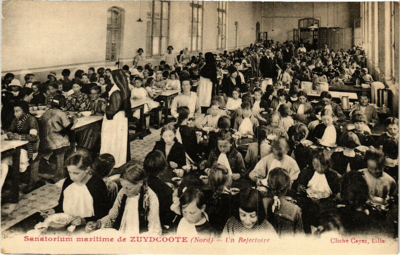 Carte postale ancienne Sanatorium maritime de Zydcoote - Un Refectoire