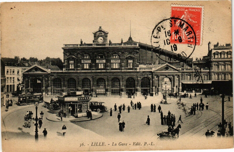 Carte postale ancienne Lille - La Gare à Lille