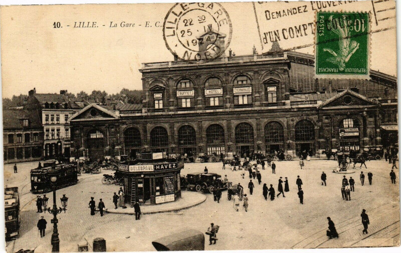 Carte postale ancienne Lille - La Gare à Lille