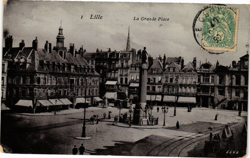 Carte postale ancienne Lille - La Grande Place à Lille