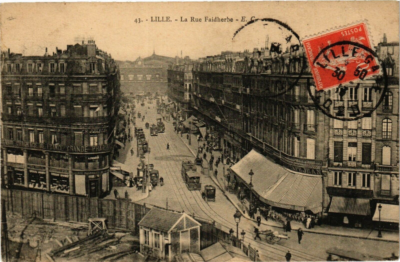 Carte postale ancienne Lille - La Rue Faidherbe à Lille