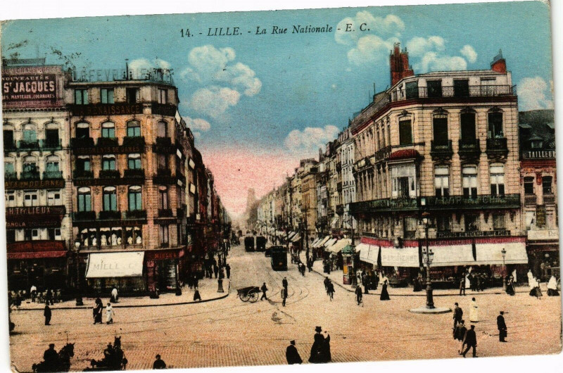 Carte postale ancienne Lille - La Rue Nationale à Lille