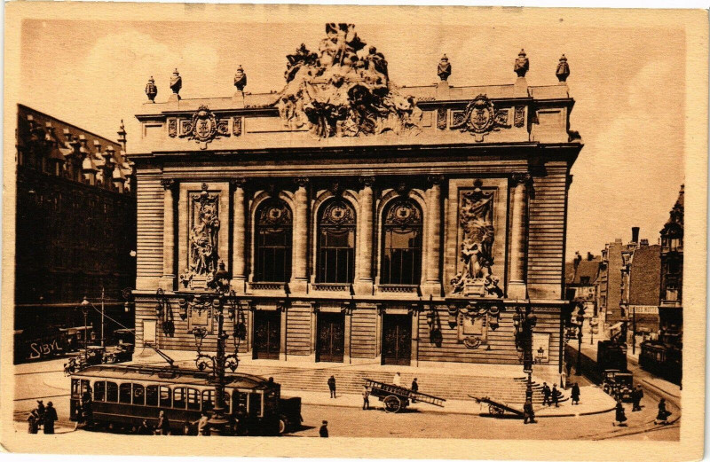 Carte postale ancienne Lille - Le Theatre à Lille
