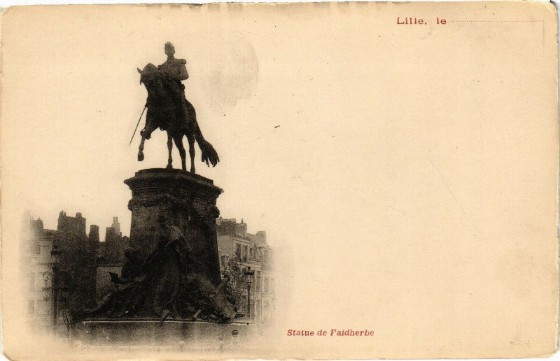 Carte postale ancienne Lille le Statue de Faiherbe à Lille