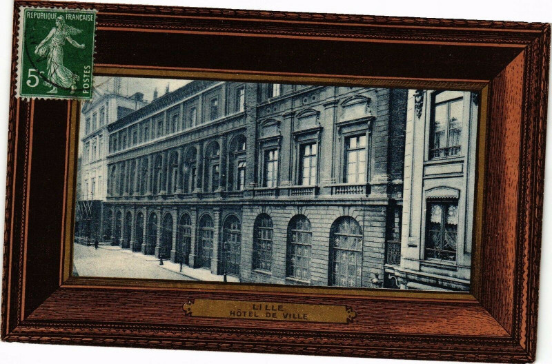 Carte postale ancienne Lille - Hotel de Ville à Lille