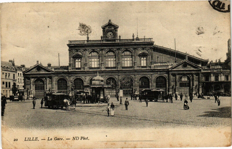 Carte postale ancienne Lille - La Gare à Lille