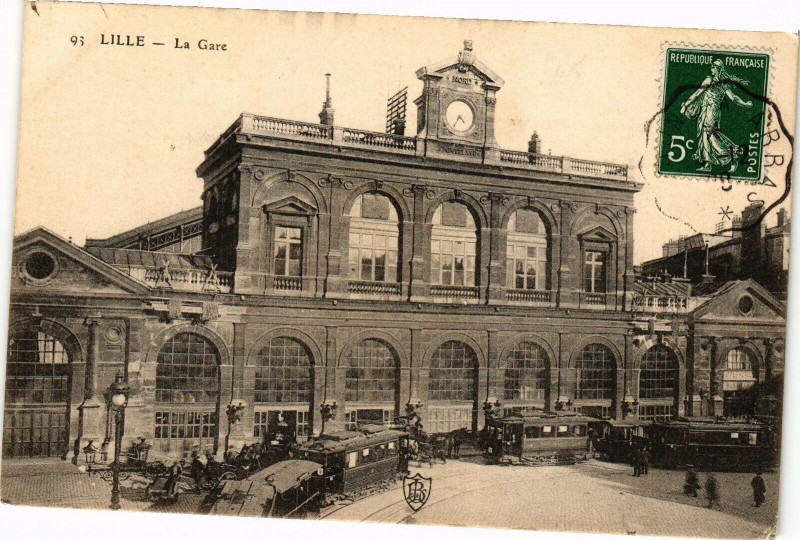 Carte postale ancienne Lille - La Gare à Lille