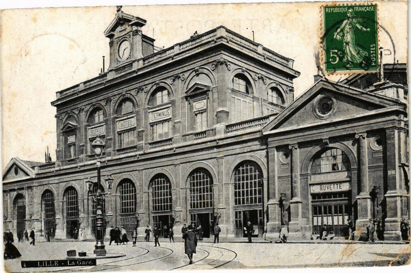 Carte postale ancienne Lille - La Gare à Lille