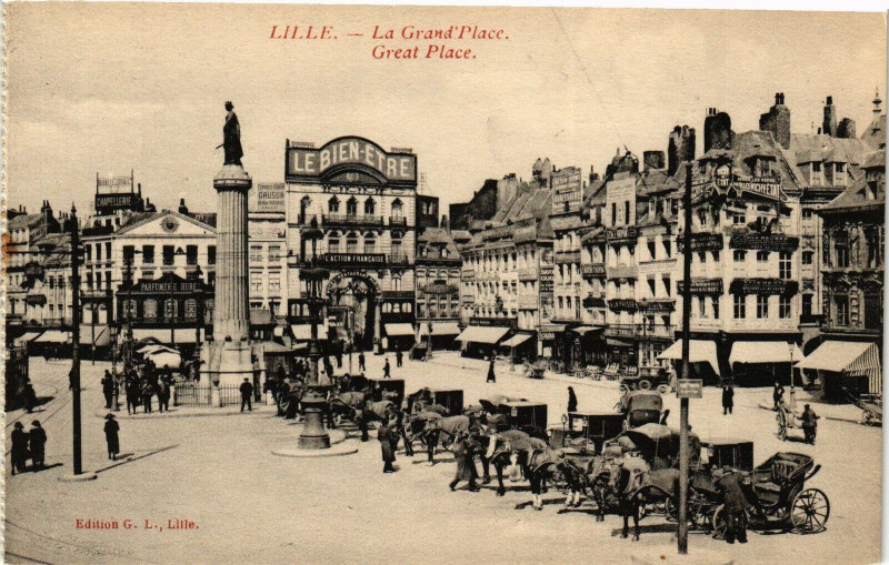 Carte postale ancienne Lille - La Grand 'Place Great Place à Lille