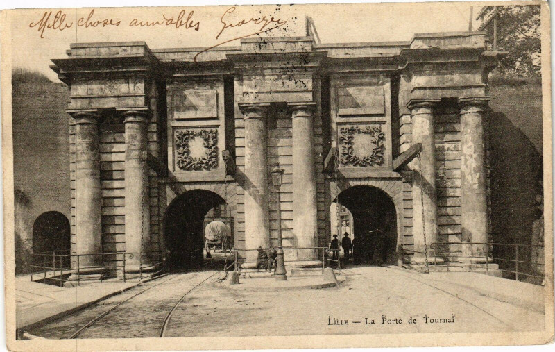 Carte postale ancienne Lille - La Porte de Tournai à Lille