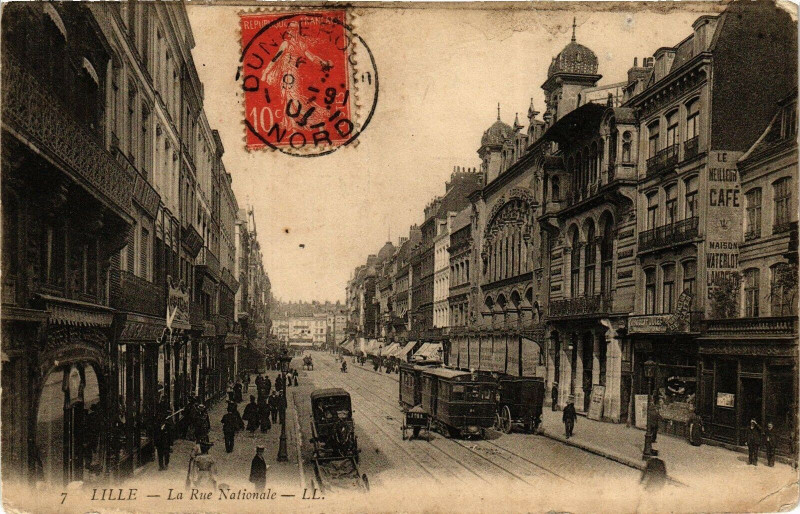 Carte postale ancienne Lille - La Rue Nationale à Lille