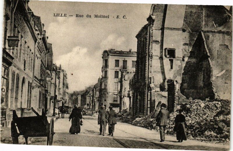 Carte postale ancienne Lille - Rue du Molinel à Lille