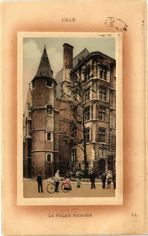 Carte postale ancienne Lille - Le Palais Richmour à Lille