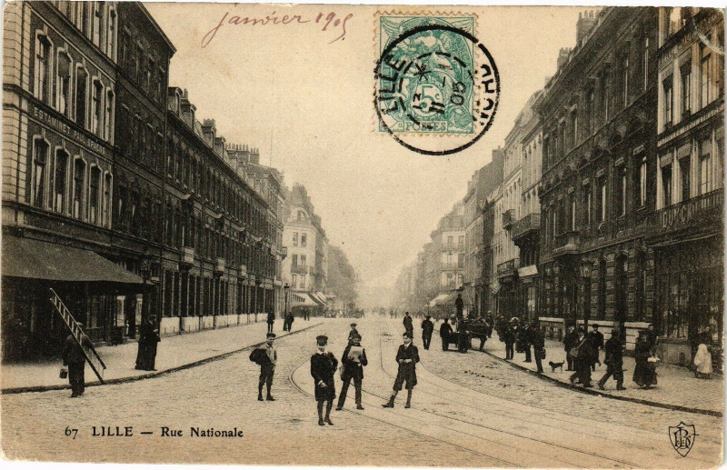 Carte postale ancienne Lille - Rue Nationale à Lille