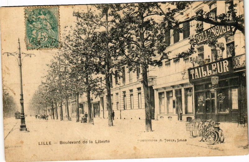 Carte postale ancienne Lille - Boulevard de la Liberte à Lille
