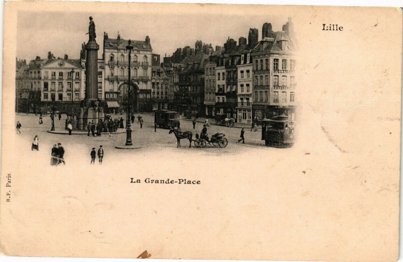 Carte postale ancienne Lille - La Grande - Place à Lille