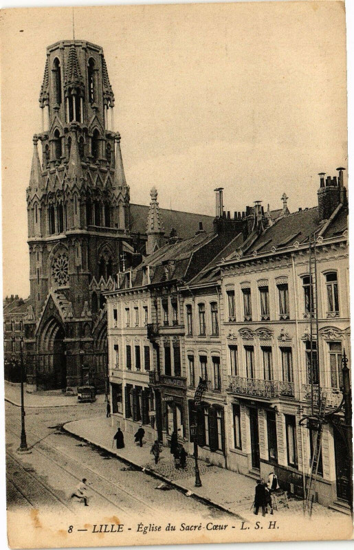 Carte postale ancienne Lille - Eglise du Sacre - Coeur à Lille