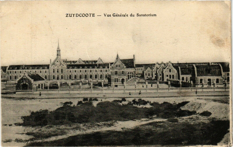 Carte postale ancienne Zuydcoote - Vue générale du Sanatorium à Zuydcoote