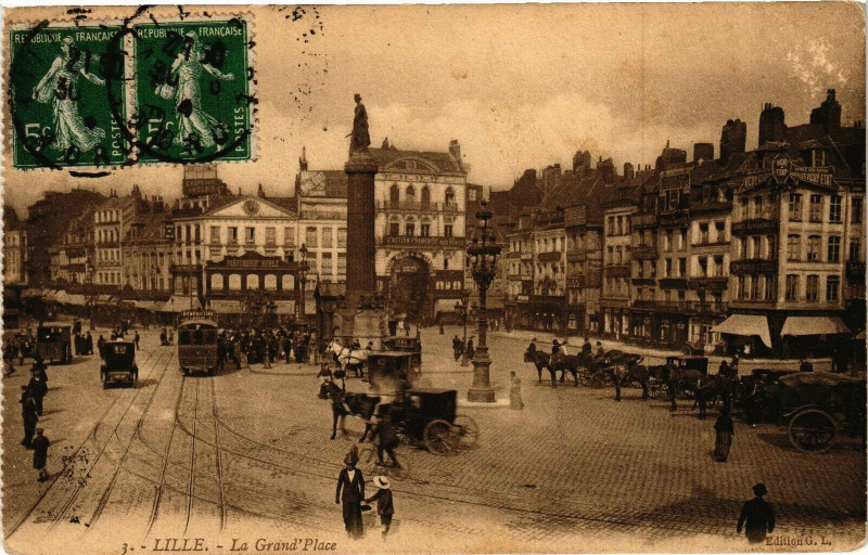 Carte postale ancienne Lille - La Grand' Place à Lille