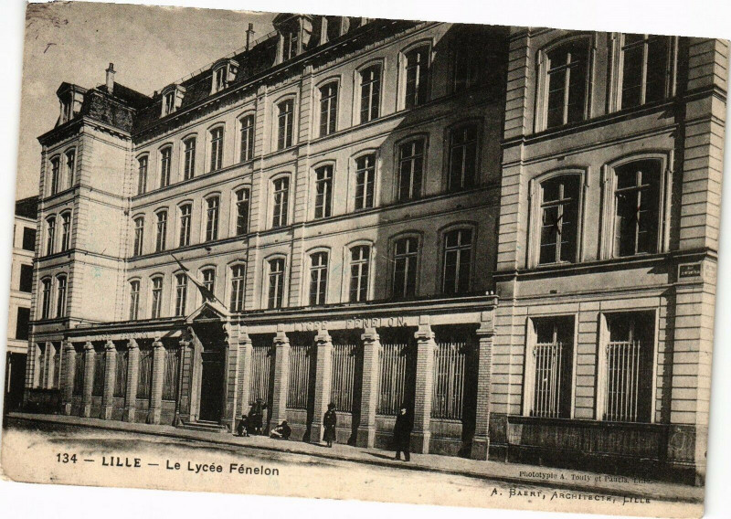 Carte postale ancienne Lille - Le Lycée Fenelon à Lille
