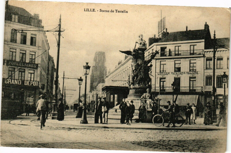 Carte postale ancienne Lille - Statue Testalin à Lille