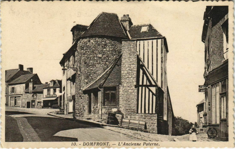 Carte postale ancienne Domfront L'Ancienne Poterne