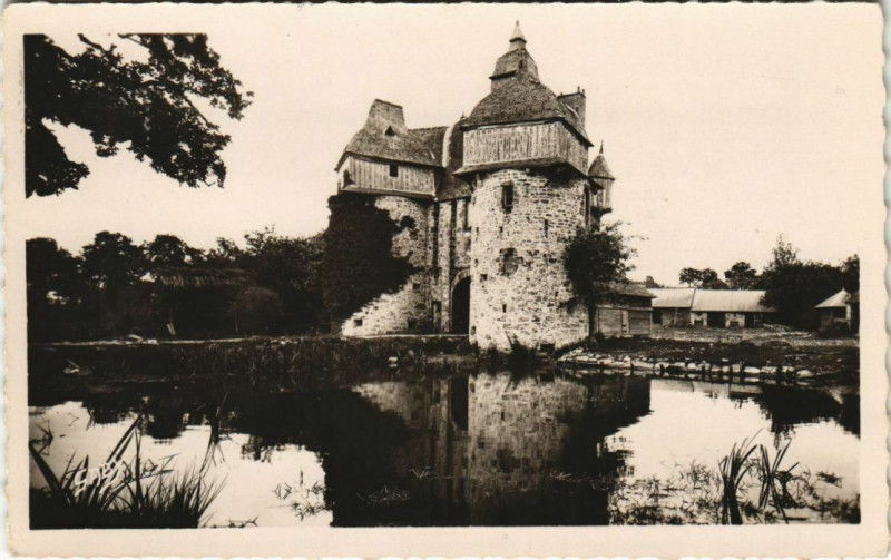 Carte postale ancienne Ancien Manoir de la Saucerie Pavillon d'Entrée à Ri