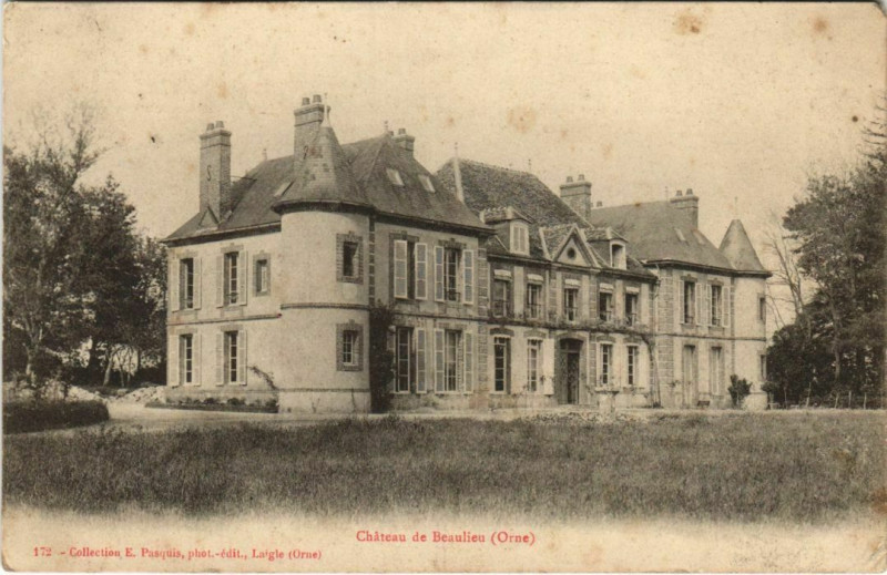 Carte postale ancienne Chateau de Beaulieu à Beaulieu