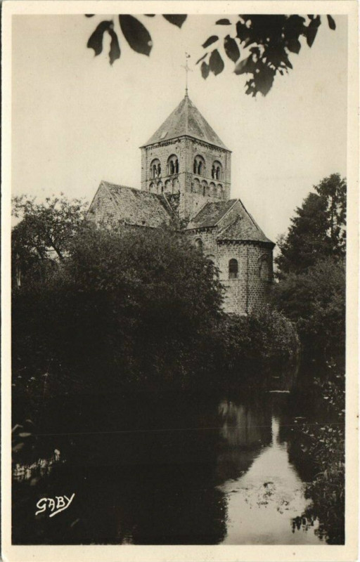 Carte postale ancienne Domfront Notre Dame sous l'eau