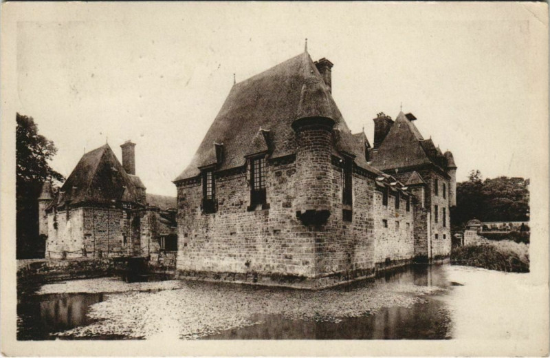 Carte postale ancienne Chenedoult Le Chateau facade Sud Ouest