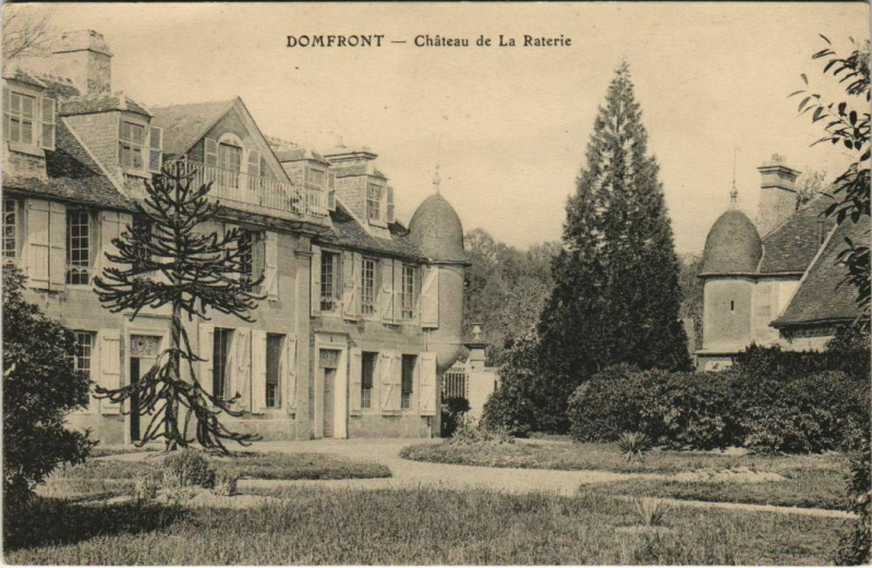 Carte postale ancienne Domfront Chateau de La Raterie à Ri