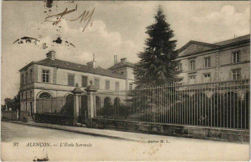 Carte postale ancienne Alencon L'Ecole Normale à Alençon