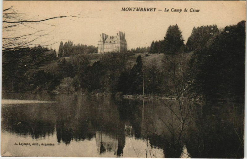 Carte postale ancienne Montmerrey Le Camp de César