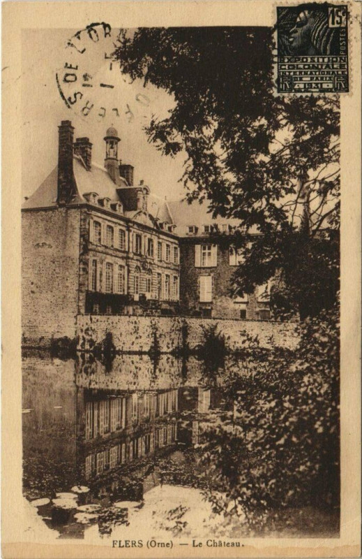 Carte postale ancienne Flers Le Chateau à Flers