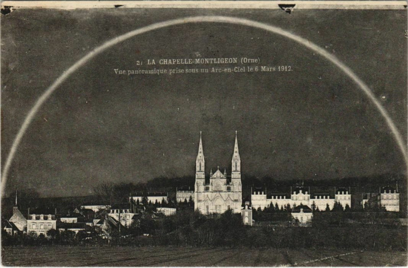 Carte postale ancienne La Chapelle Montligeon Vue panoramique France à La Chapelle-Montligeon