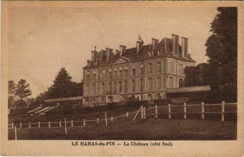 Carte postale ancienne Le Haras du Pin Le Chateau France