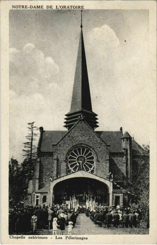 Carte postale ancienne Chapelle exterieure Les Pelerinages France à Ri