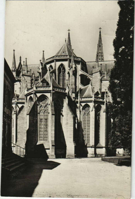 Carte postale ancienne Sees L'Abside de la Cathedrale France à Sées